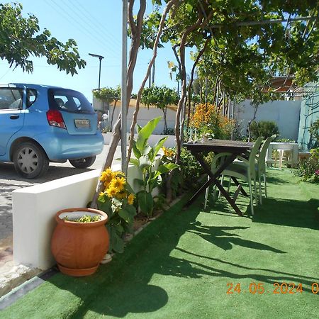 "GARIFALIA Studios" Kalamaki  Exterior foto